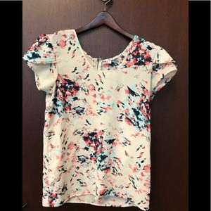 Lightweight dress shirt